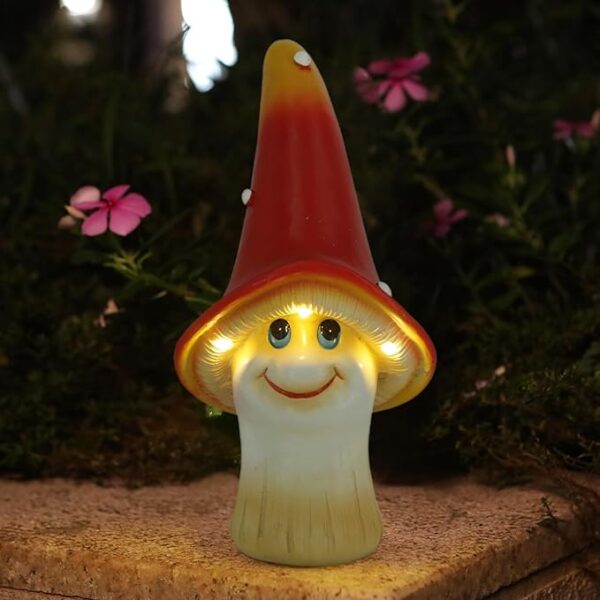 smiling-mushroom-garden-light-figurine